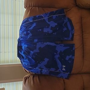 Men's Medium Loose fit Heat Gear Shorts